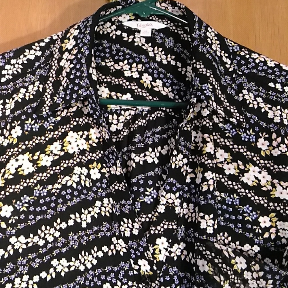 CANDIE'S SIMETRIC FLORAL  BOTTOM DOWN SHIRT - Picture 3 of 8